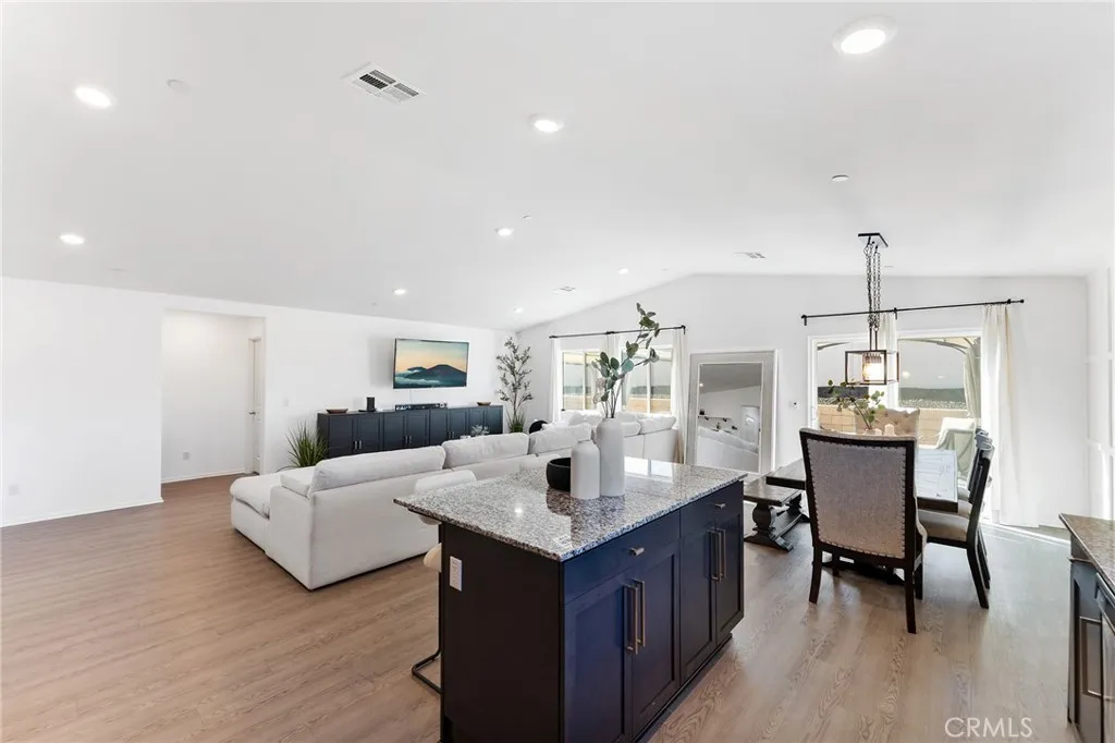 5323 Orange Grove Avenue, Hemet, California 92544 home-pic-15