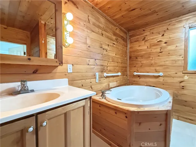 4943 Yaqui Gulch Road, Mariposa, California 95338