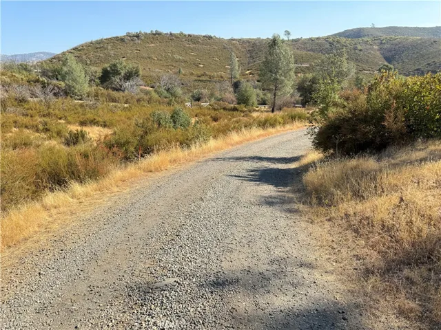 4943 Yaqui Gulch Road, Mariposa, California 95338