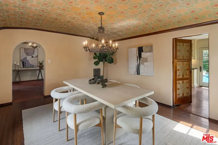 1308 San Vicente Boulevard, Santa Monica, California 90402