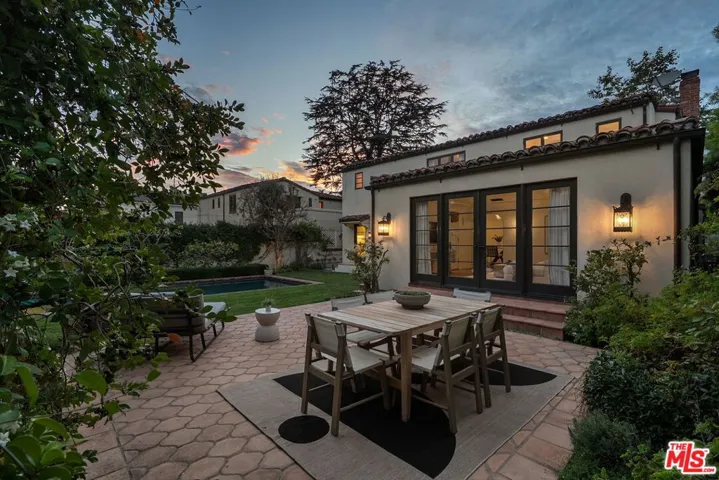 1308 San Vicente Boulevard, Santa Monica, California 90402
