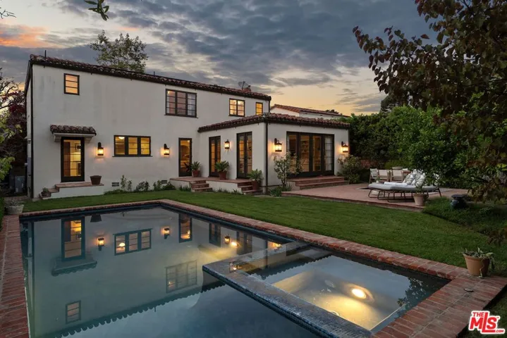 1308 San Vicente Boulevard, Santa Monica, California 90402