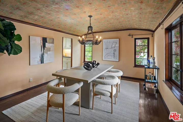 1308 San Vicente Boulevard, Santa Monica, California 90402
