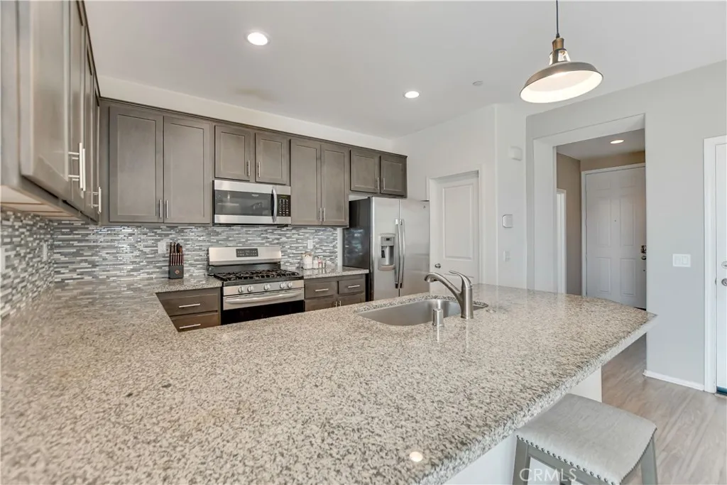 7340 Garnet Ridge, Jurupa Valley, California 92509 home-pic-8