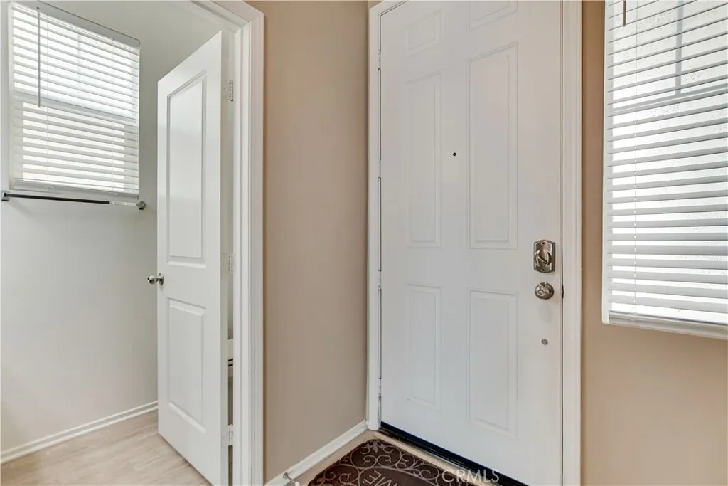 7340 Garnet Ridge, Jurupa Valley, California 92509 home-pic-3