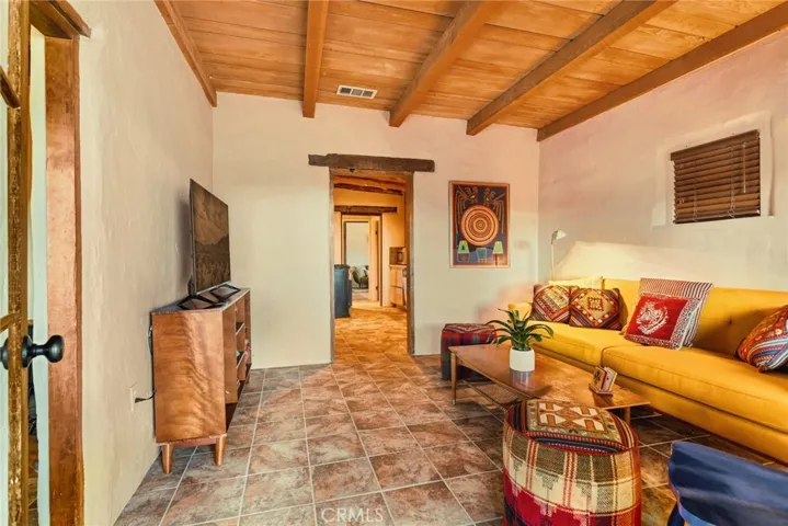 6668 Manzanita Avenue, 29 Palms, California 92277