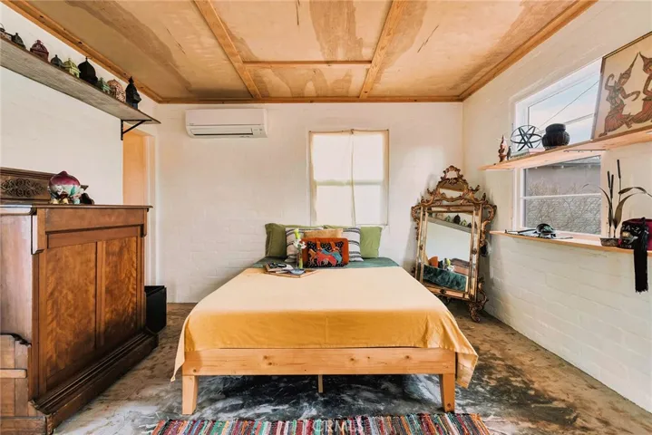 6668 Manzanita Avenue, 29 Palms, California 92277
