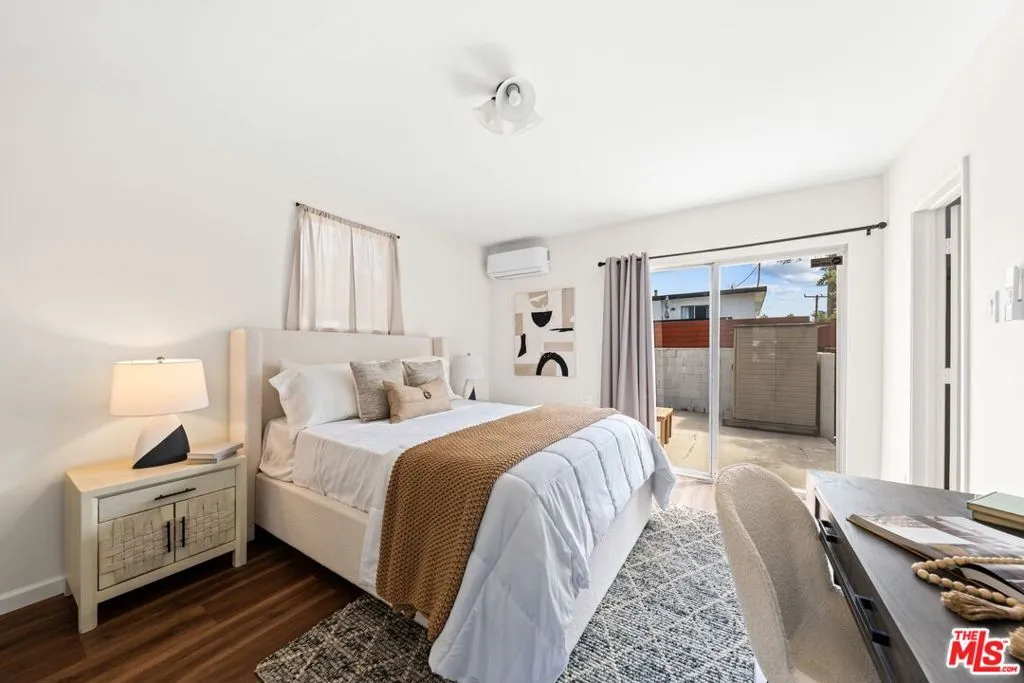 822 Pine Street, Santa Monica, California 90405 home-pic-16