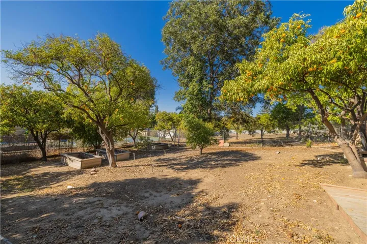 18931 Gordon Lane, Yorba Linda, California 92886