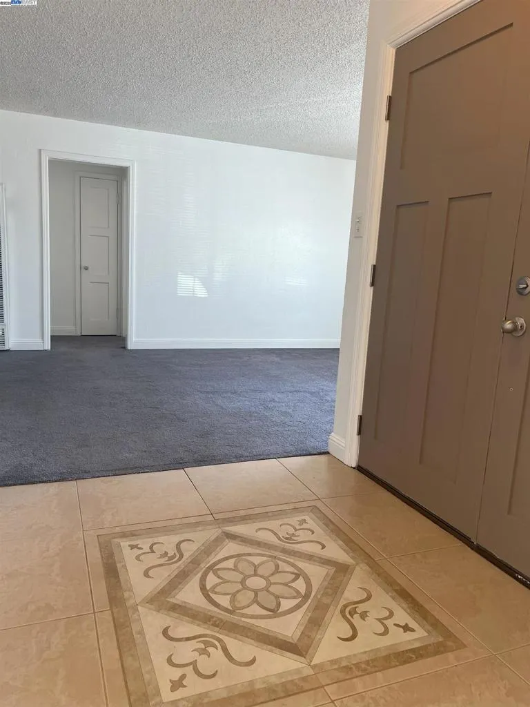 2810 Devon Way, San Pablo, California 94806 home-pic-1