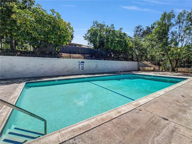 413 N Conestoga Way 11, Anaheim, California 92807