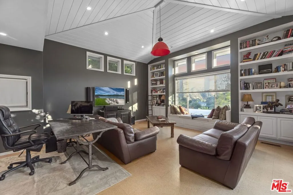 8414 Edwin Drive, Los Angeles, California 90046 home-pic-10