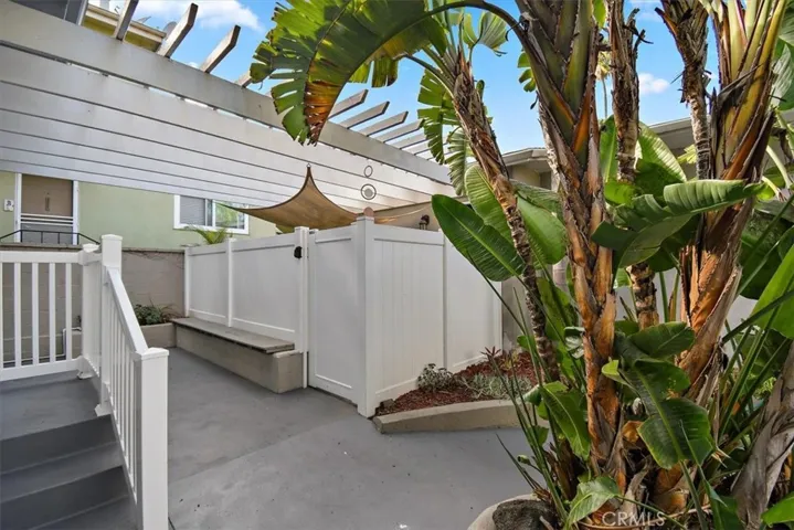 1534 Manhattan Beach Boulevard, Manhattan Beach, California 90266