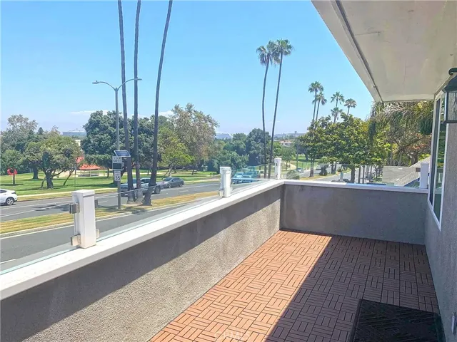 1534 Manhattan Beach Boulevard, Manhattan Beach, California 90266