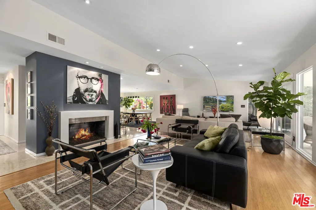 8670 Allenwood Road, Los Angeles, California 90046 home-pic-1