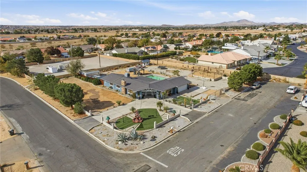 13288 13288 Choco Road, Apple Valley, California 92308 home-pic-42