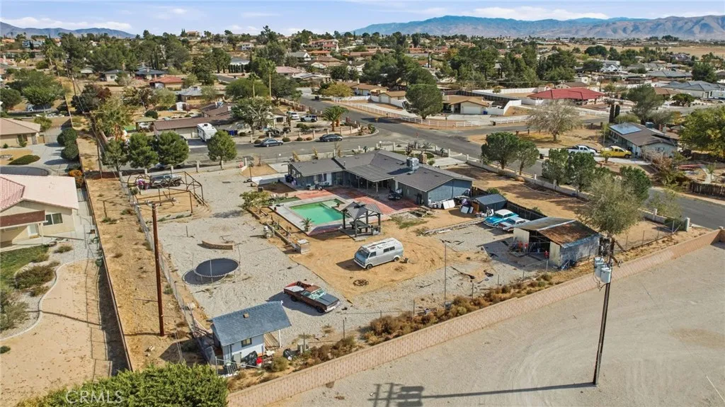 13288 13288 Choco Road, Apple Valley, California 92308 home-pic-44