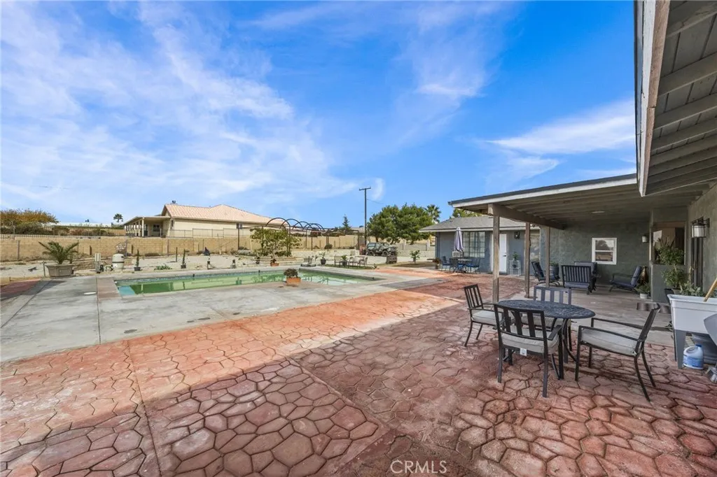 13288 13288 Choco Road, Apple Valley, California 92308 home-pic-35
