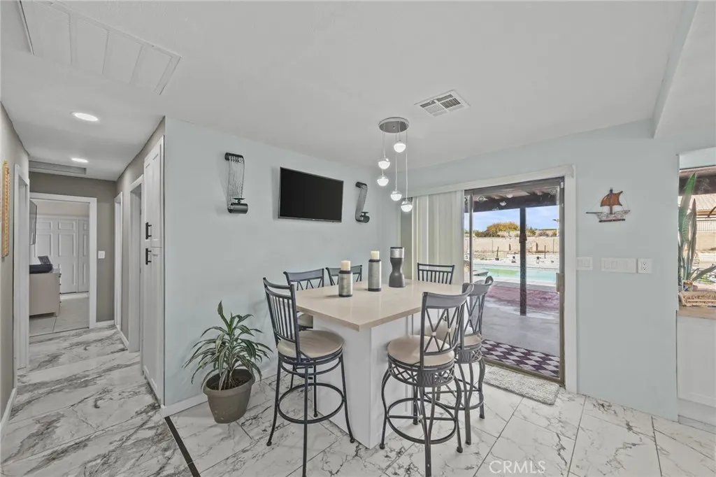 13288 13288 Choco Road, Apple Valley, California 92308 home-pic-16
