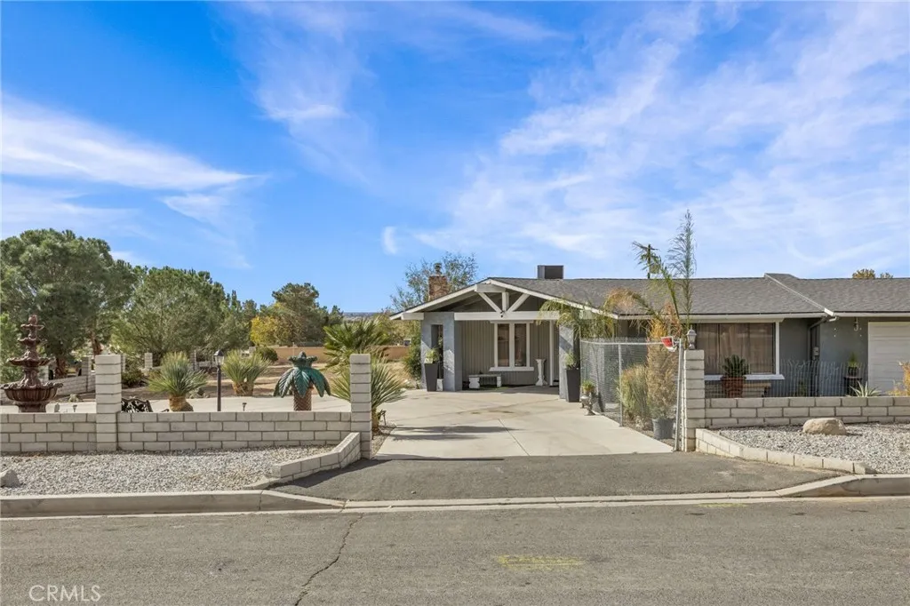 13288 13288 Choco Road, Apple Valley, California 92308 home-pic-5