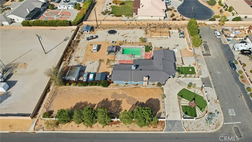 13288 13288 Choco Road, Apple Valley, California 92308
