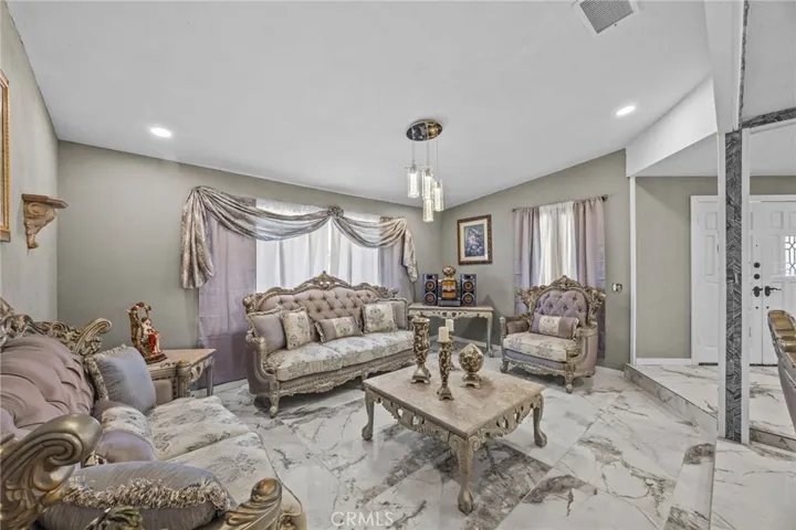 13288 13288 Choco Road, Apple Valley, California 92308