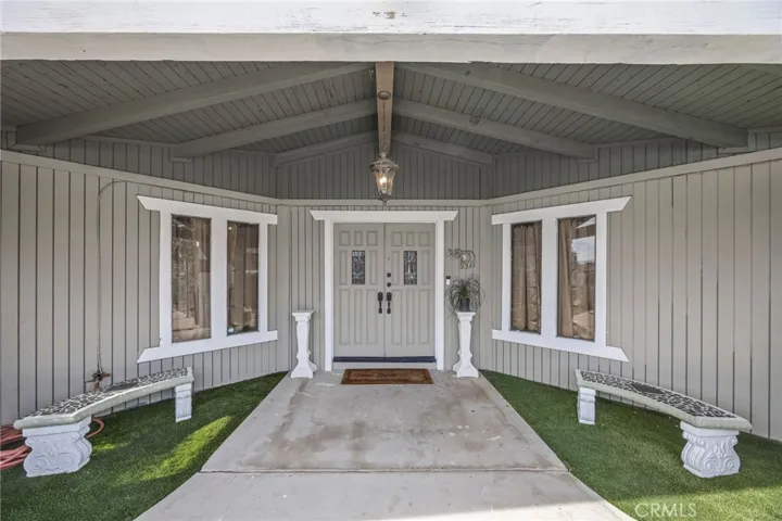 13288 13288 Choco Road, Apple Valley, California 92308
