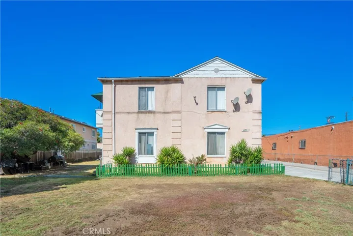 6027 10th Avenue, Los Angeles, California 90043