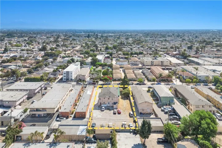 6027 10th Avenue, Los Angeles, California 90043
