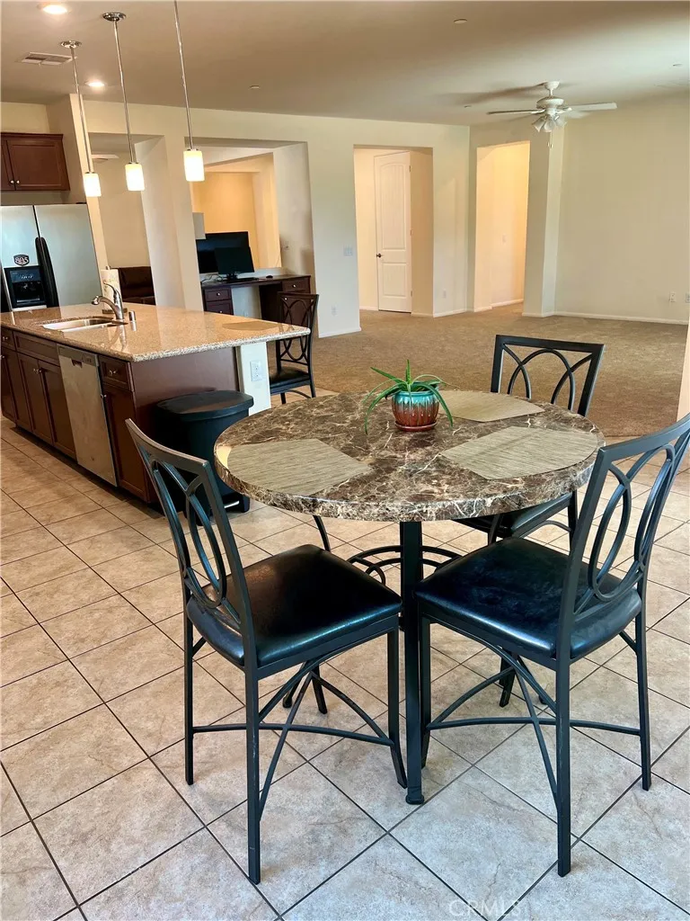 1429 Camino Sueno, Hemet, California 92545 home-pic-9