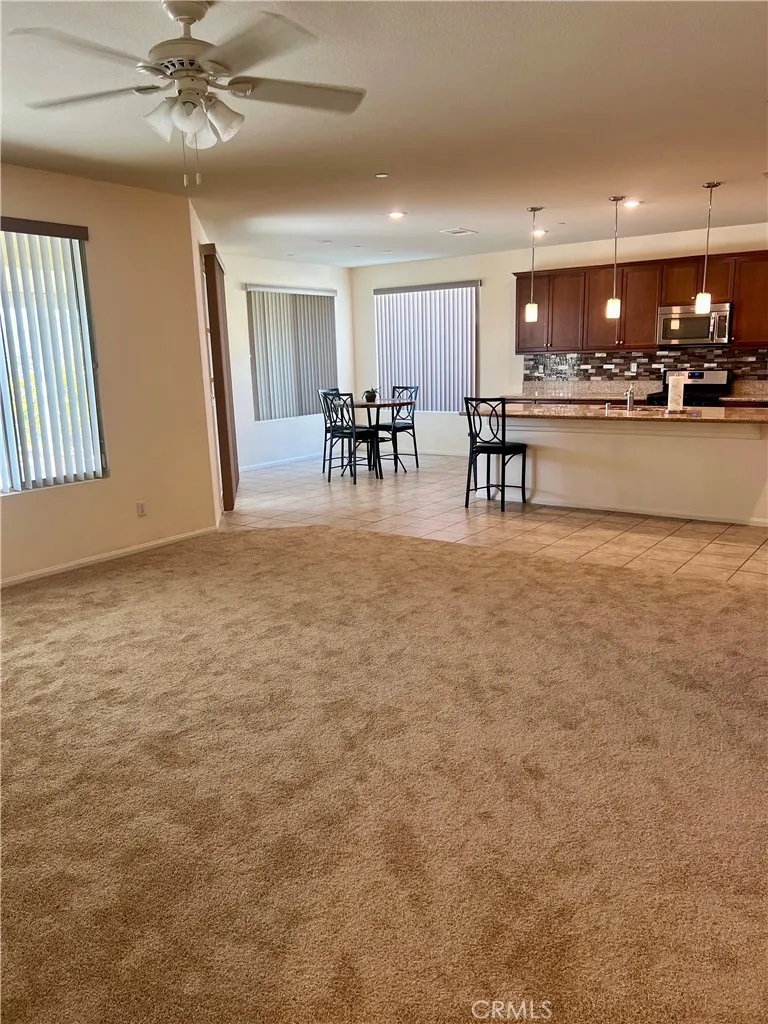 1429 Camino Sueno, Hemet, California 92545 home-pic-5