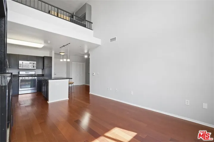 100 S Alameda Street 404, Los Angeles, California 90012