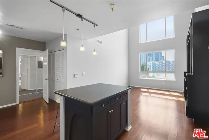 100 S Alameda Street 404, Los Angeles, California 90012