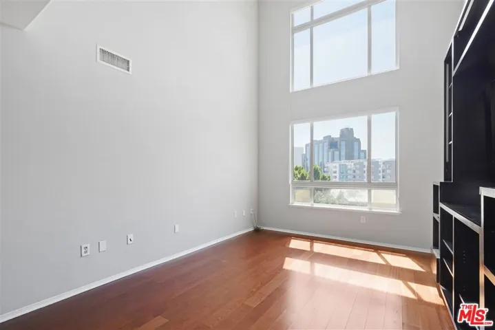 100 S Alameda Street 404, Los Angeles, California 90012