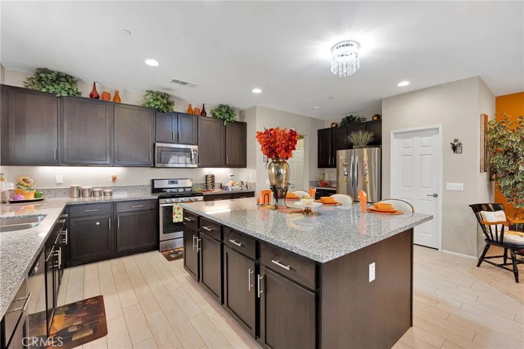 1320 Acanthus Ln., Beaumont, California 92223 home-pic-7