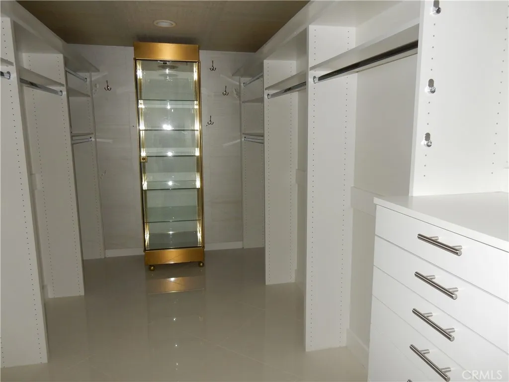 BEDROOM CLOSET