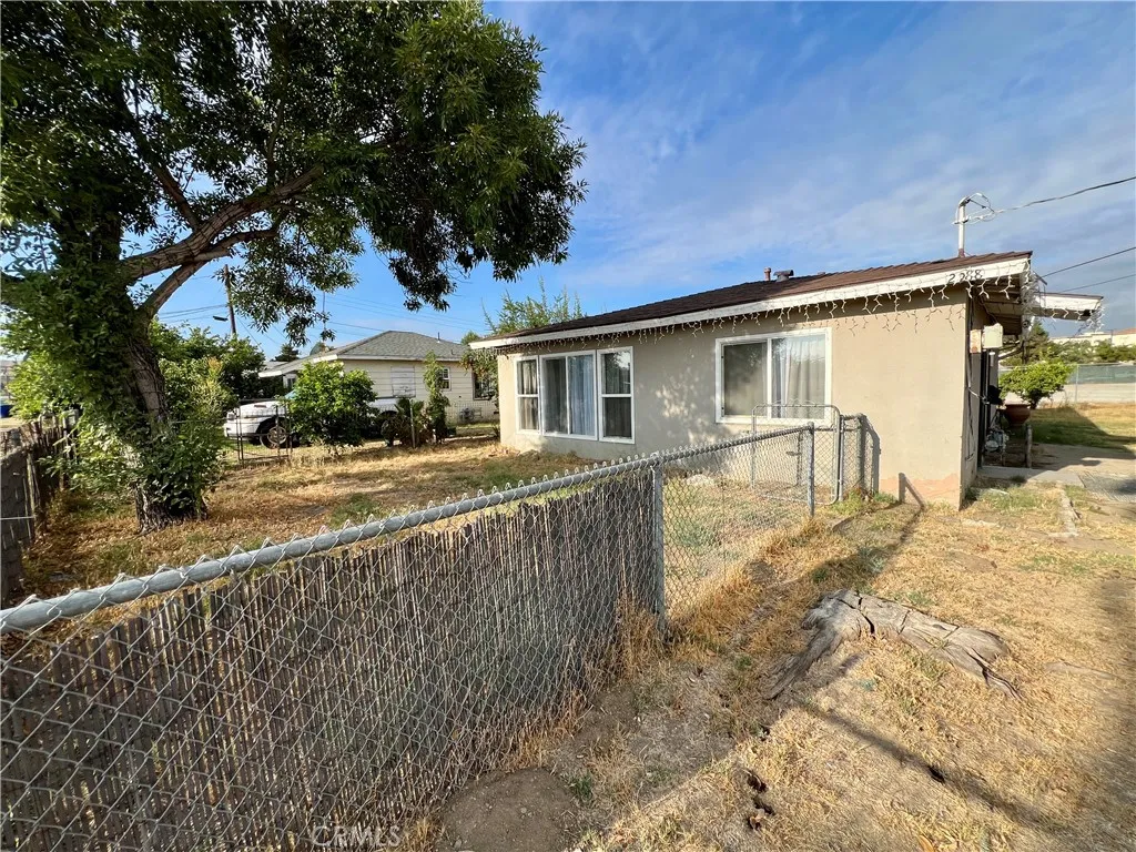2288 S Gardena, San Bernardino, California 92408 home-pic-13