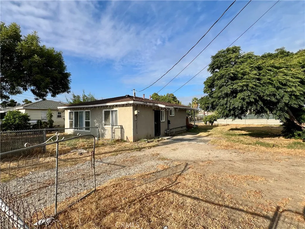 2288 S Gardena, San Bernardino, California 92408 home-pic-3