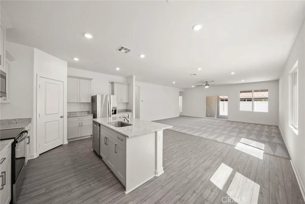 42495 Aruba Court, Indio, California 92201 home-pic-7