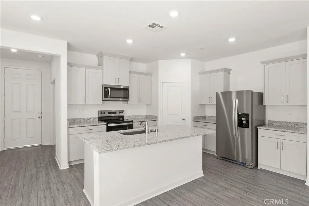 42495 Aruba Court, Indio, California 92201 home-pic-8