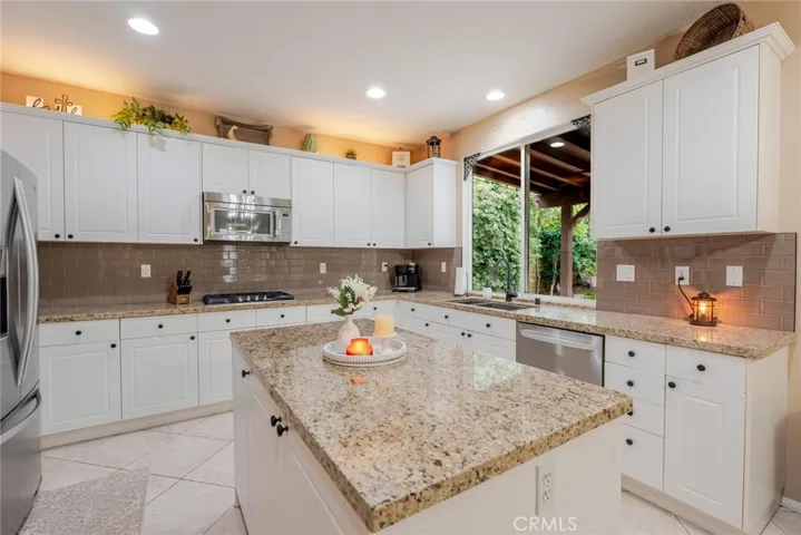 30331 Mallorca Place, Castaic, California 91384