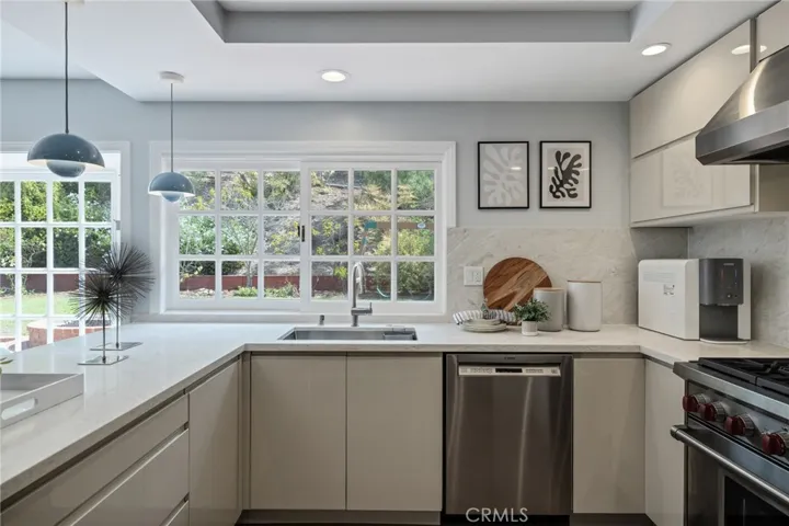 29104 Doverridge Drive, Rancho Palos Verdes, California 90275