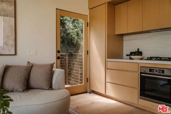 740 Amoroso Court, Venice, California 90291