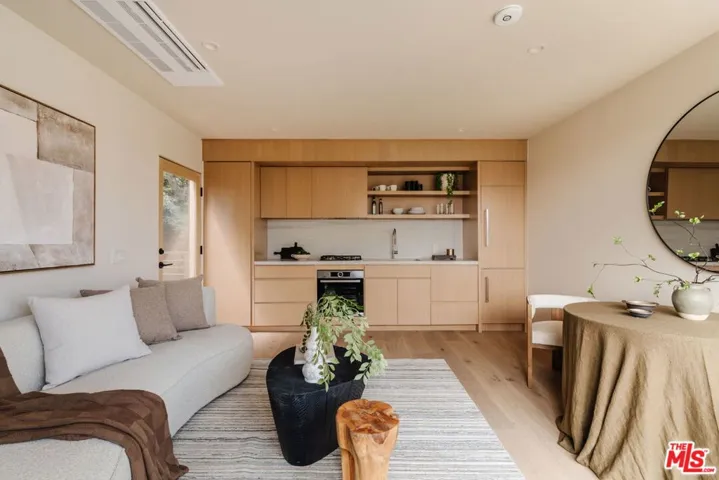 740 Amoroso Court, Venice, California 90291