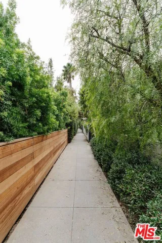 740 Amoroso Court, Venice, California 90291