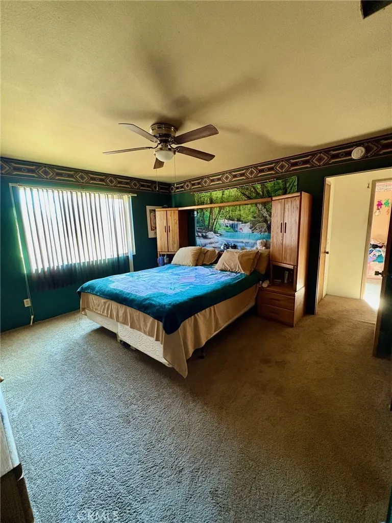 11516 11516 Oakwood Avenue, Hesperia, California 92345 home-pic-7