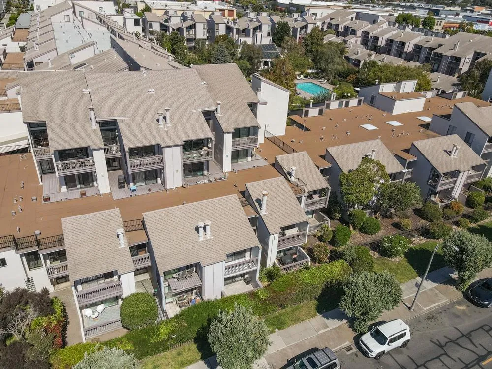 2101 Shore Line Drive 212, Alameda, California 94501 home-pic-25