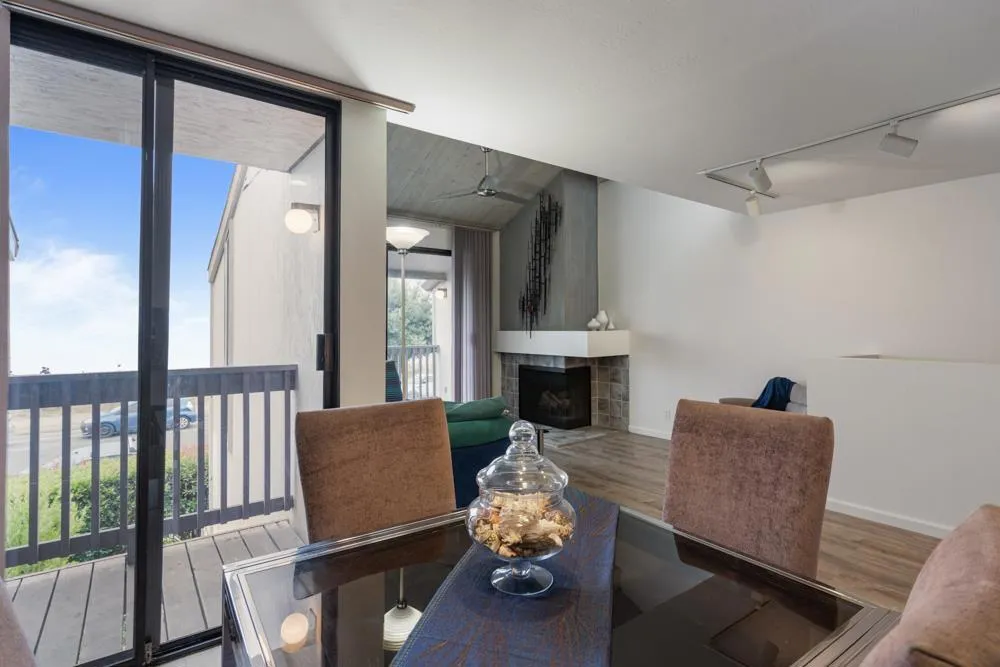 2101 Shore Line Drive 212, Alameda, California 94501 home-pic-3