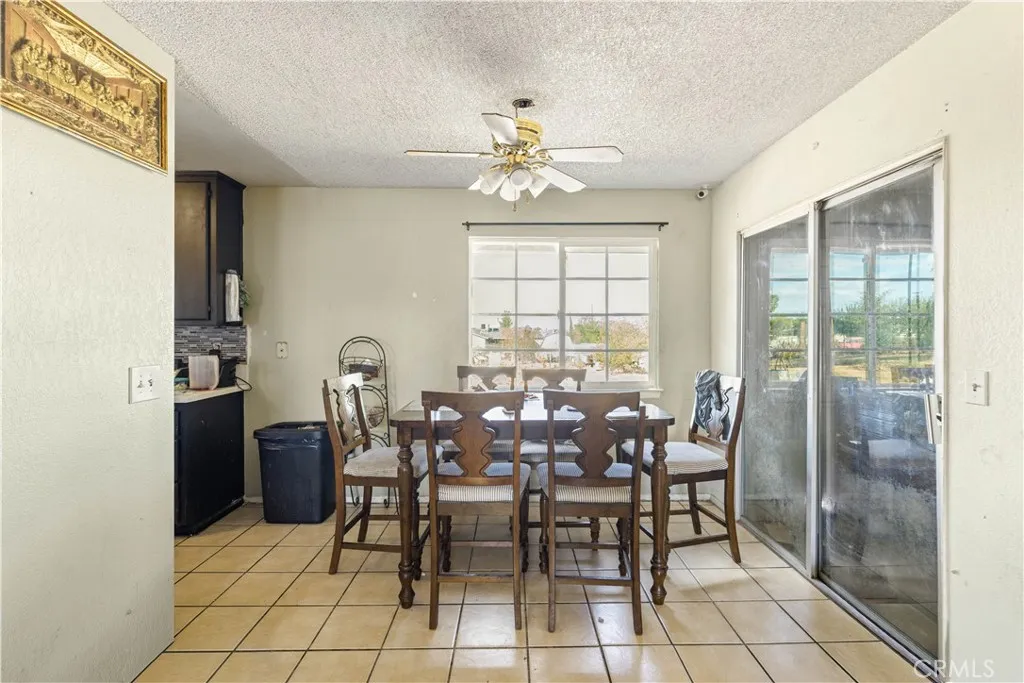 18548 Main Street, Hesperia, California 92345 home-pic-5