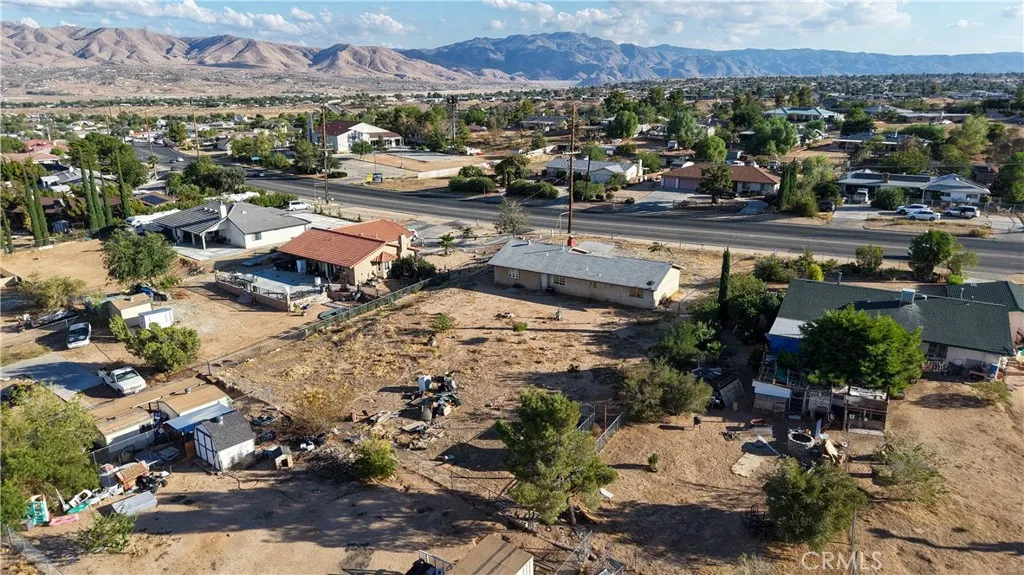 18548 Main Street, Hesperia, California 92345 home-pic-16